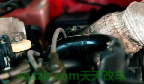 讲授：空踩油门对车有伤害吗(机动车辆为什么要保养)  第3张