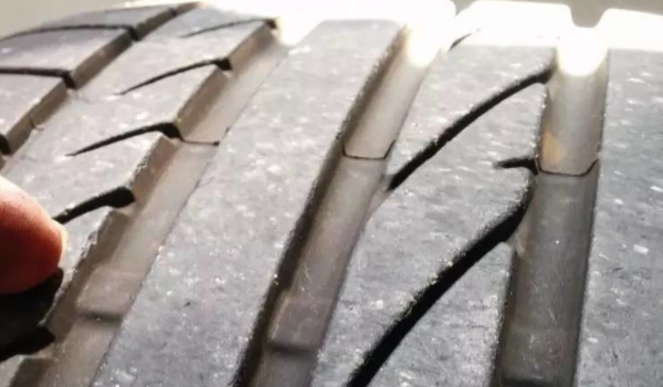 胎压195能正常行驶吗(更换轮胎需要注意什么)  第3张