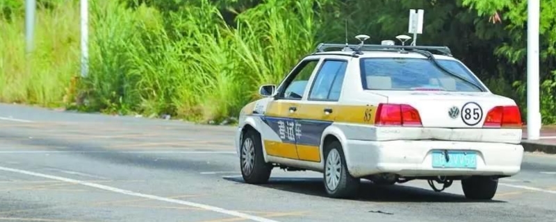 科目三掉头必须1档吗(科目三考试一共有几次考试机会)