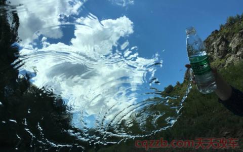 汽车前挡风玻璃内起油(档风玻璃为什么会起油)  第2张