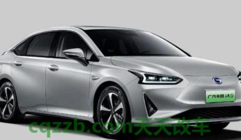 余欢水给老婆买的什么车(IA5外观有多漂亮)  第2张