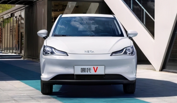 哪吒新能源汽车是哪个公司的(哪吒01的车身尺寸数据是什么)  第2张