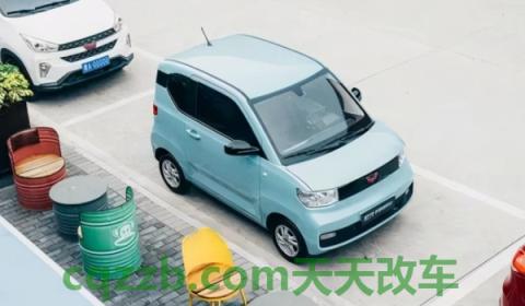 揭露：五菱宏光迷你mini版电动车几座(五菱宏光迷你mini版的底盘转向系统是什么)  第3张