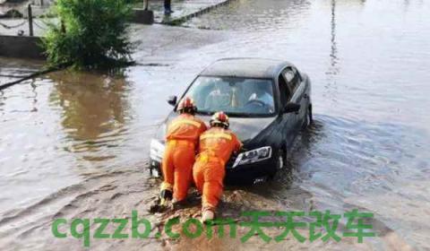 轿车水淹到哪里会发动机会进水(水淹车应该怎么办)  第3张