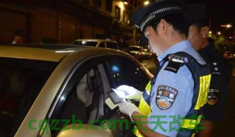 开大巴车的什么驾驶证(开大巴车除了驾驶证还需要哪些证件)  第3张