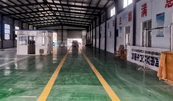 年审标志要不要贴在车上(车辆年检有几种方式)  第3张