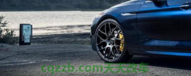 轮胎扎钉子没漏气要补胎吗(是补还是换)