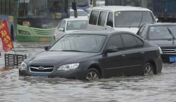 泡水车泡到座椅还能开吗(泡水车过户有影响吗)  第2张