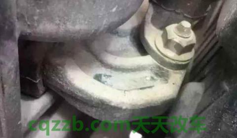 机脚垫一般多久换(在哪里更换发动机机脚垫)  第3张