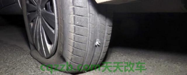 车胎爆了(车爆胎了可以找保险公司吗)