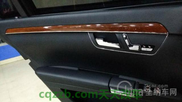 车友:奔驰s350换轮胎用开举升机模式吗? 奔驰s350后备箱怎么打开(奔驰s350中间扶手箱怎么拆卸) 第4张