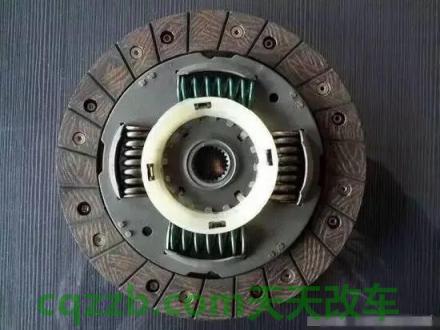 汽车有用：离合器片多久更换一次 离合器片多久换一次