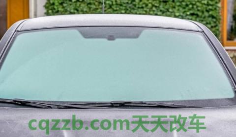 车前挡风玻璃擦不掉的水印(车辆挡风玻璃使用注意事项)  第3张