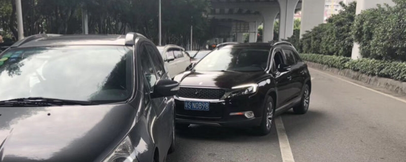 压了一点白实线扣分吗(道路上的什么标线不能够压)