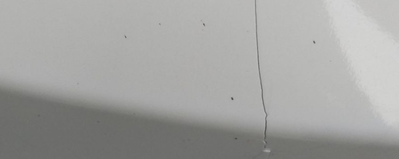 探讨一下：保险杠裂口2厘米 需要补吗(保险杠更换需要办理备案登记手续吗)