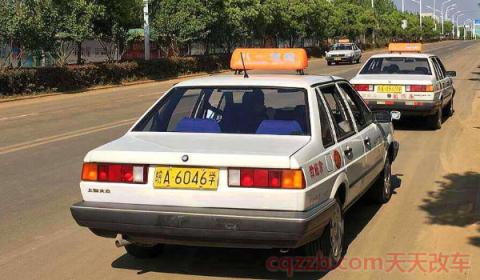 科三起步时踩不踩刹车(科目三考试起步需要加油门吗) 第2张