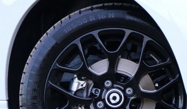 10月份换雪地胎早不早(轮胎使用的注意事项)  第3张