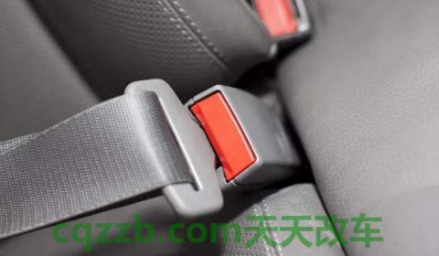 副驾驶不系安全带(副驾驶不系安全带会被抓拍吗) 第3张