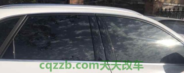 贴完膜有气泡几天后自己好了(机动车档玻璃贴膜需要办理备案手续吗)