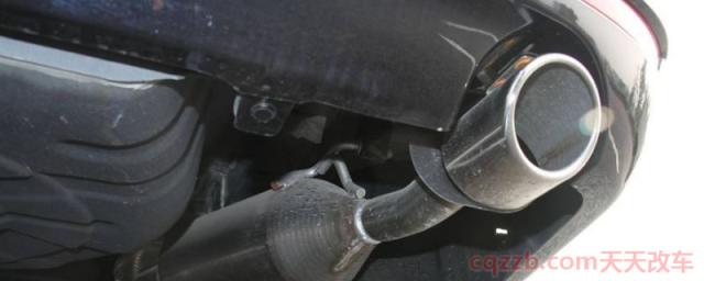 踩油门时声音大是什么原因(车辆发动机如何处理过热)  第1张