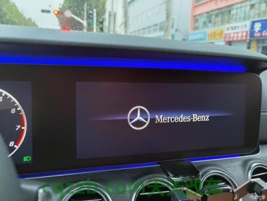 车知识:奔驰e300l怎么搭电 奔驰e300l怎么播放视频(2020款奔驰e300l如何在显示屏播放视频) 第3张