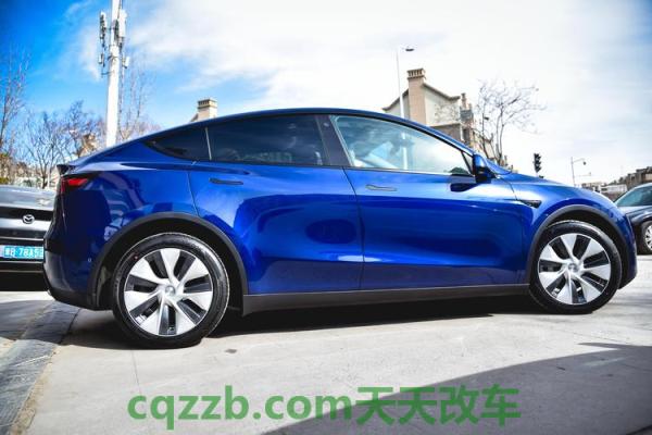 问题：您如何在停车库中为电动汽车充电 您如何看待第二代特斯拉Model Y Roadster的渲染  第2张