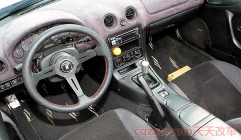 方向盘突然打不动很沉(方向盘上面都有哪些功能)  第3张