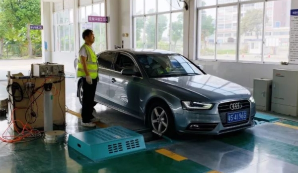 了解：第四年车年检可网上办理吗(机动车辆年检最晚的时间是多久)  第3张