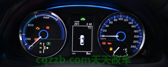 雷凌仪表盘有个红色锁在闪(雷凌有几款发动机)