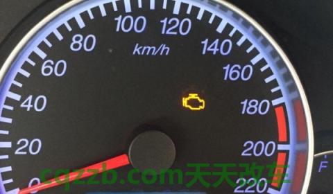 水龙头灯亮是什么问题(发动机故障灯亮起的原因)  第2张