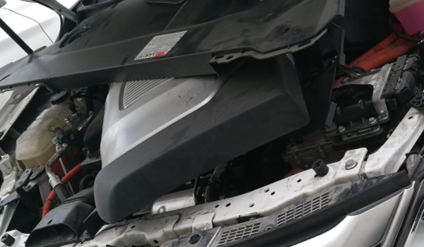 发动机进水打火了会出现怎样的情况(发动机涉水险怎么购买)  第2张