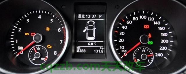 高尔夫仪表盘出现黄灯感叹号(高尔夫车型厂商指导价)