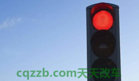 只有一个红灯可以右转吗(机动车辆闯红灯扣分吗)  第2张