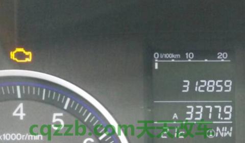 探究一下：车上显示发动机故障灯亮什么原因(发动机故障灯亮起后车辆可以行驶吗)  第3张