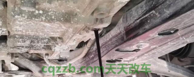 说说：自动挡车变速箱油多少公里更换(自动挡车辆变速箱润滑油有几种更换方式)