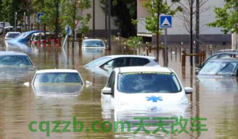 车底盘泡水4个小时要紧吗(泡水车会出现什么问题)  第2张