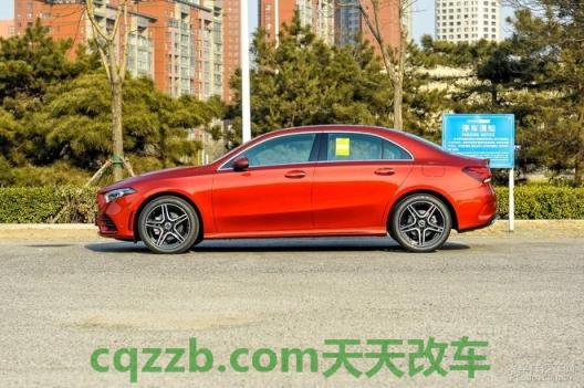 汽车疑问：奔驰a200轮胎多少钱一只 奔驰a200两厢和b200选哪个好(奔驰a200新款三厢值得购买吗)