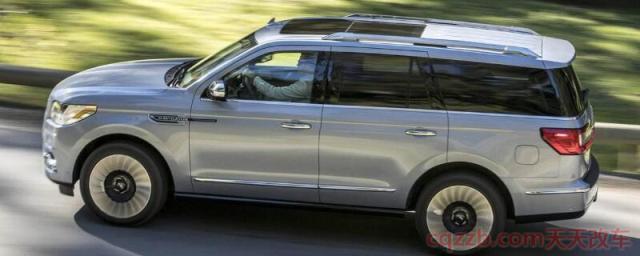 像十字架的车标(林肯旗下车型)  第1张