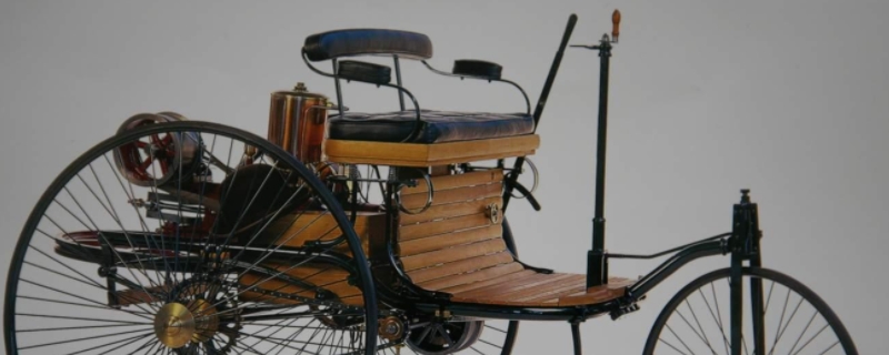 第一辆汽车是福特还是奔驰(梅赛德斯奔驰的成立时间)