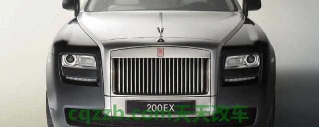车标一女的单膝跪还有翅膀(劳斯莱斯有几款车型在售)