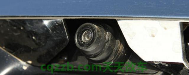 倒车影像有一层白雾看不清(除倒车影像外车辆还有哪些安全设施)