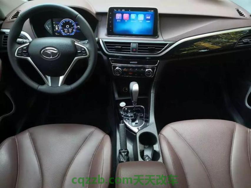 汽车分享:东南a5翼舞座椅可以调高 东南a5翼舞市区真实油耗 第2张