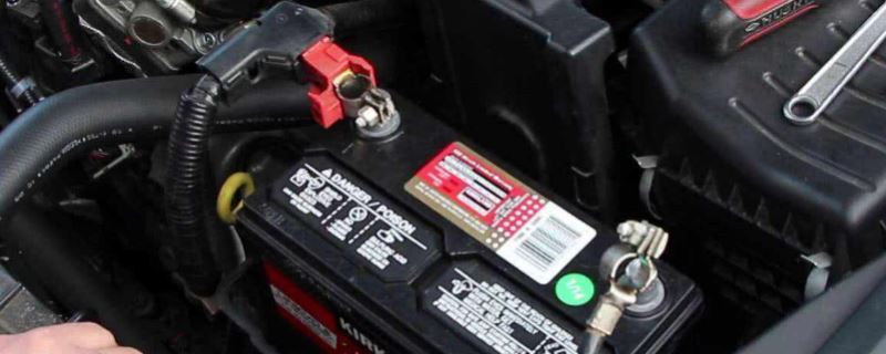 车长期不开多久发动一次(车辆保养要参考什么)