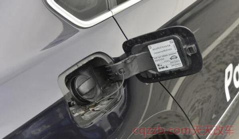 14帕萨特油箱盖打不开(油箱盖的正确打开方法)  第2张