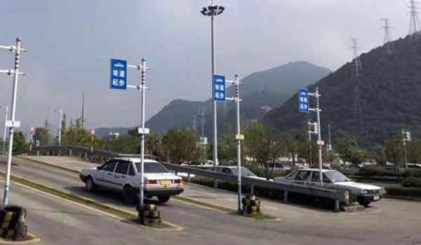 科二考了多久可以预约考科三(机动车驾驶证科目二有几个考试项目) 第2张