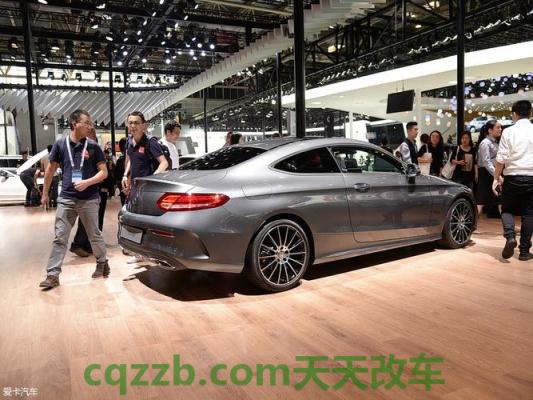 车友：奔驰coupe是什么意思？ 奔驰coupe和c系列的区别(2016款奔驰C和2017款的差距)