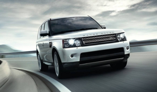 谈谈：进口路虎是印度产的吗(揽胜极光的车身尺寸数据是什么)  第2张