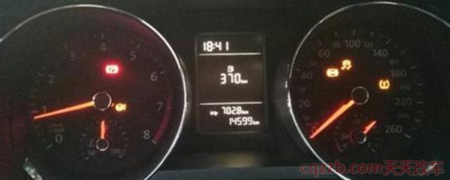 方向盘故障灯(车辆转向系统如何保养)