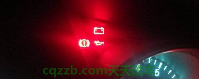 怠速机油灯亮加速不亮(车辆机油灯亮起还能够行驶吗)
