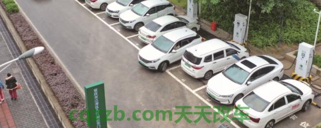 解惑：车停一个月不开没事吧(车辆停一个月电源需要断电吗)